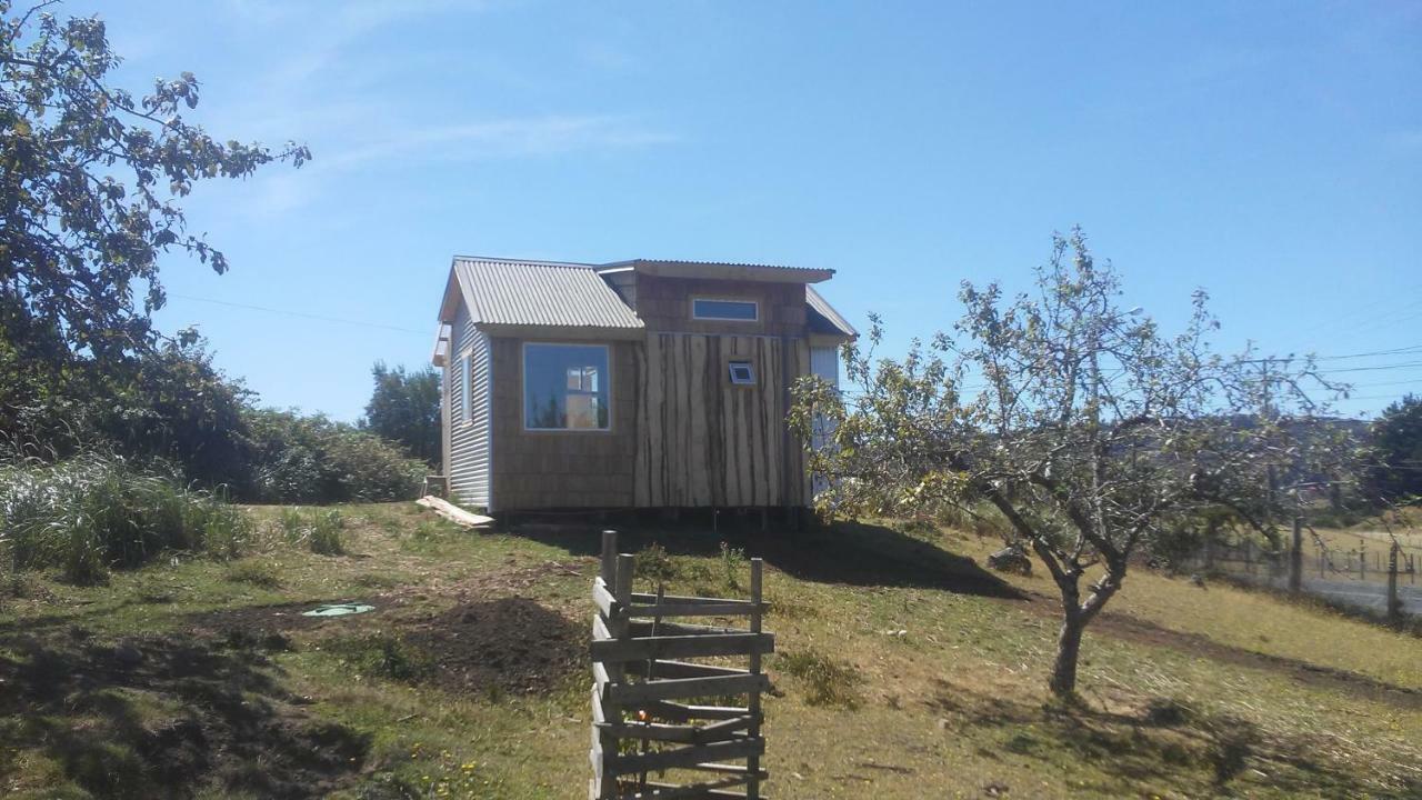 La Petite Cabane De Putemun Castro Exterior photo